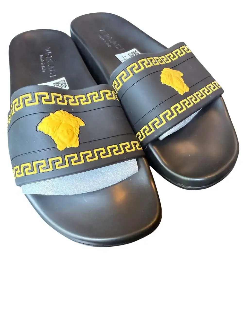 Versace La Medusa Rubber Pool Sliders in Black and Gold